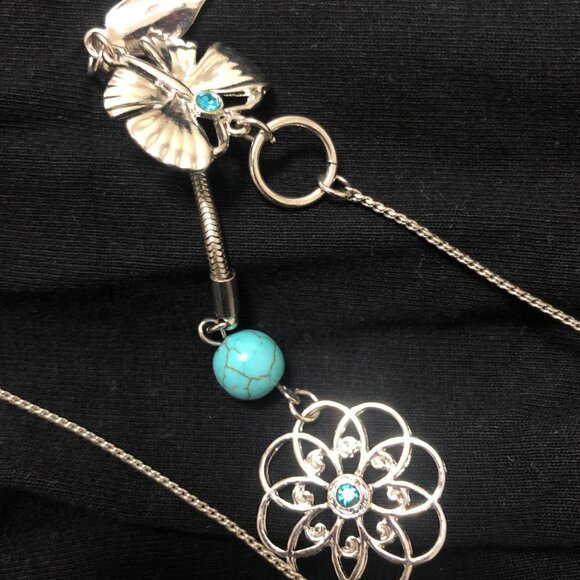 Silver and turquoise necklace with charms - Picture 2 of 4